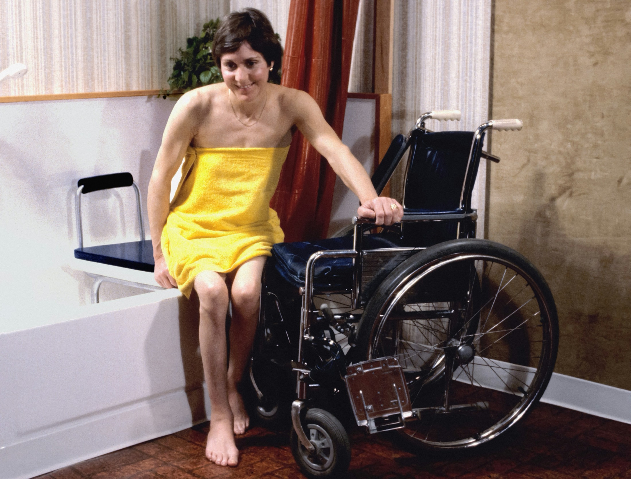Wheelchair transfer setup for bath access