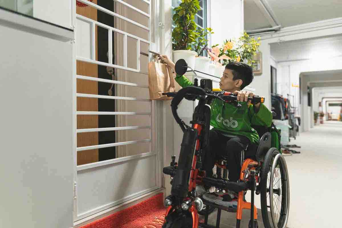 Power wheelchair in an everyday access setting